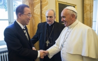 Bishop Marcelo Sánchez Sorondo with Pope Francis and UN Secretary-General Ban Ki-moon